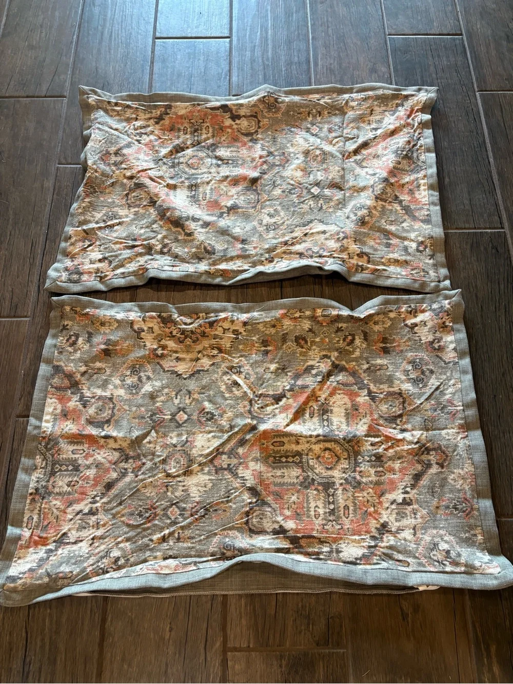 Beautiful printed king pillow shams.
